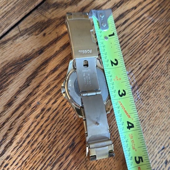 Fossil Women’s Riley Gold Watch main image 9
